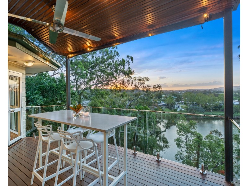 241 Dewar Terrace, Corinda QLD 4075