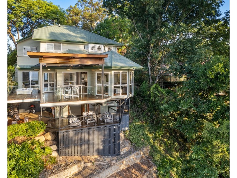 241 Dewar Terrace, Corinda QLD 4075