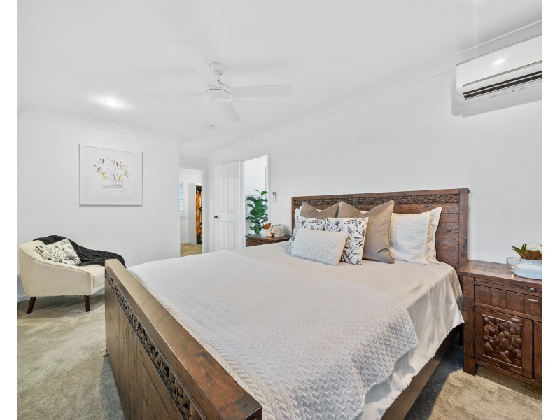 241 Dewar Terrace, Corinda QLD 4075