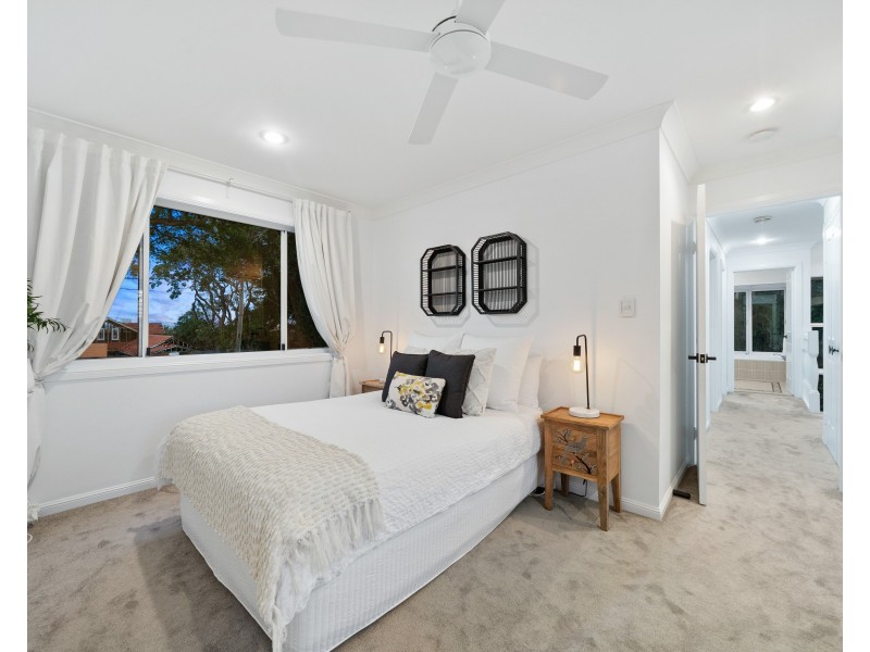 241 Dewar Terrace, Corinda QLD 4075