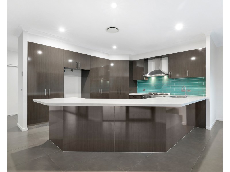 9 Button Quail Court, Gilston QLD 4211