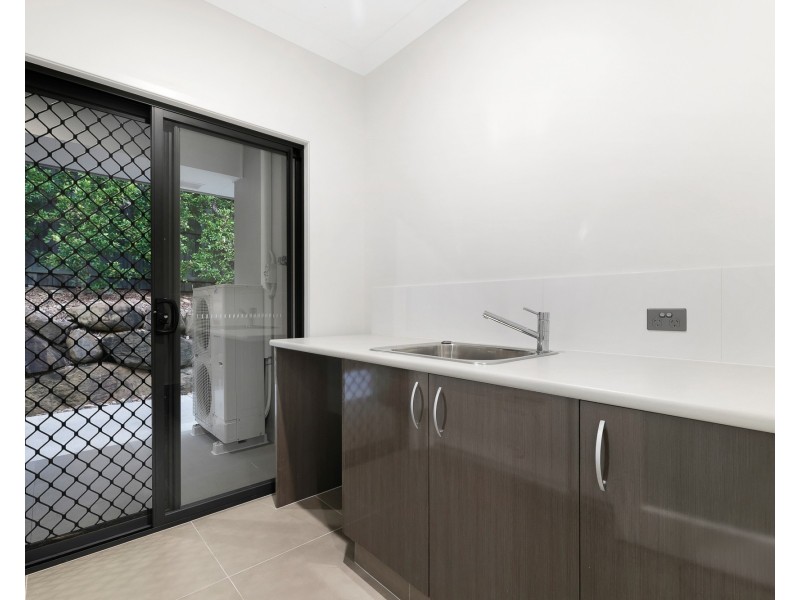 9 Button Quail Court, Gilston QLD 4211