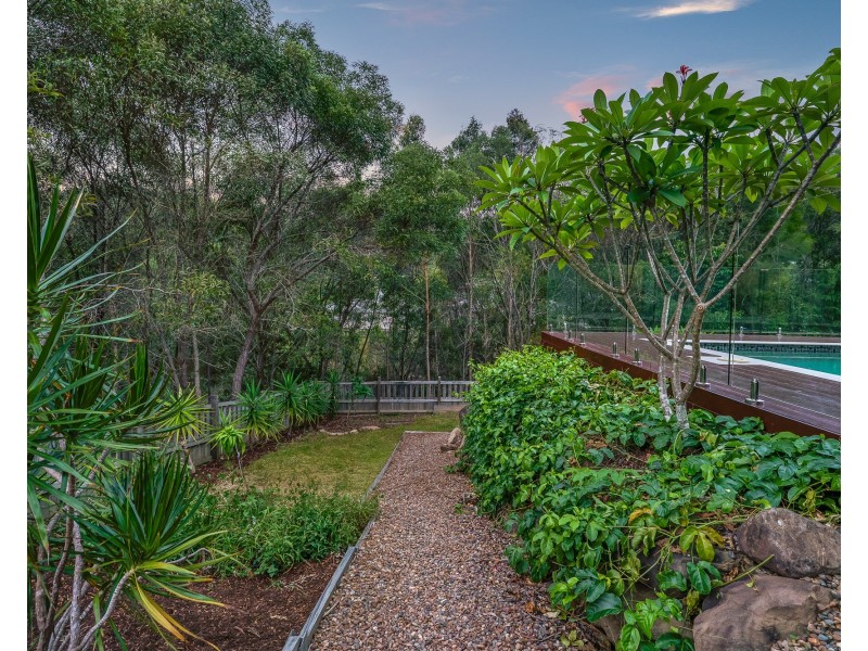 9 Button Quail Court, Gilston QLD 4211