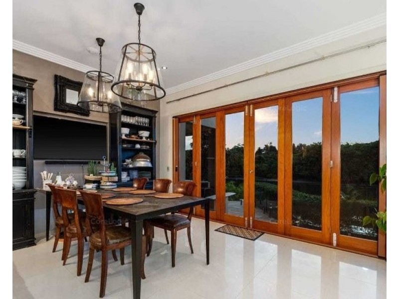 2510 Cressbrook Drive, Hope Island QLD 4212