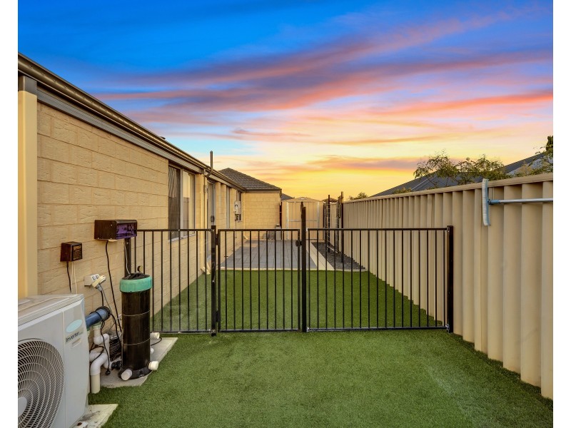 10 Melba Way, Dalyellup WA 6230