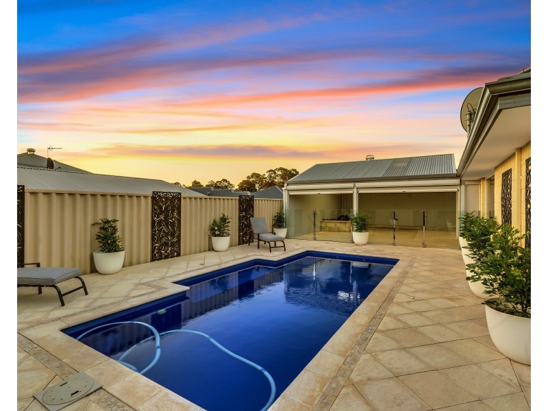 10 Melba Way, Dalyellup WA 6230