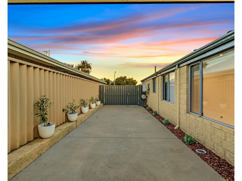10 Melba Way, Dalyellup WA 6230