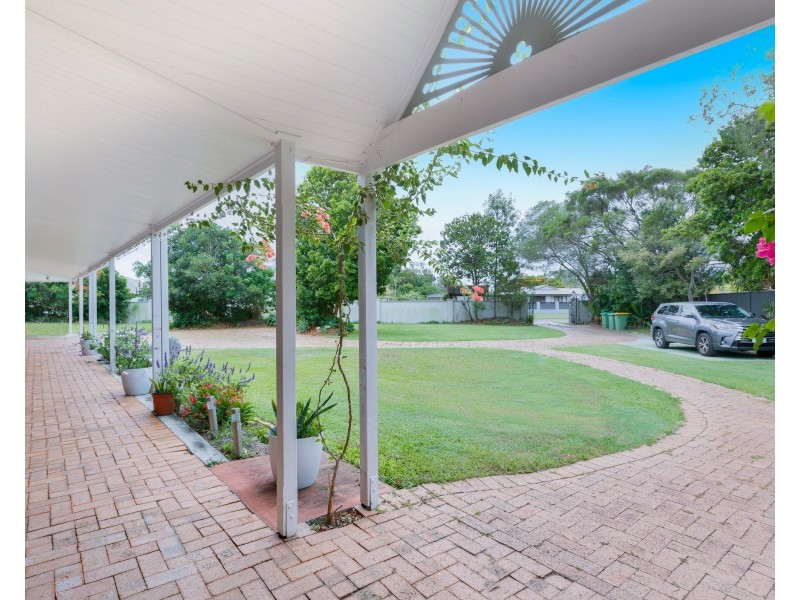 31 Riverdowns Crescent, Helensvale QLD 4212