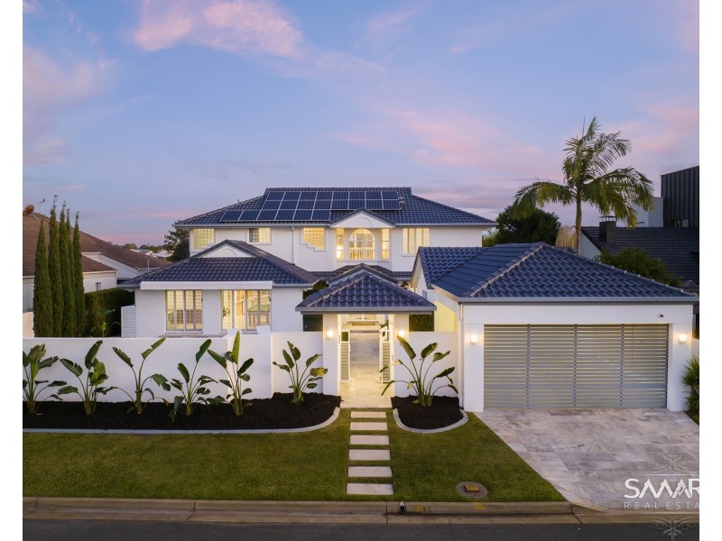 15 Donegal Crescent, Sorrento QLD 4217