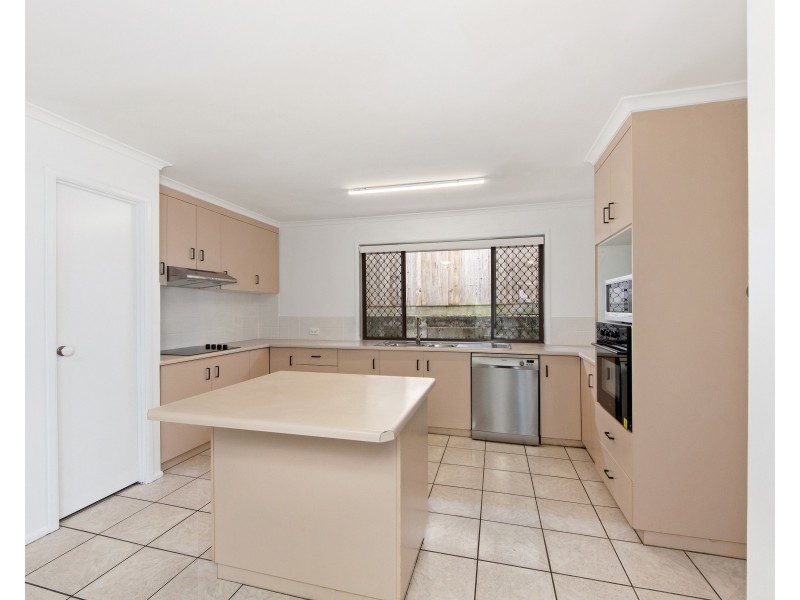 29 Sweetgum Street, Ashmore QLD 4214