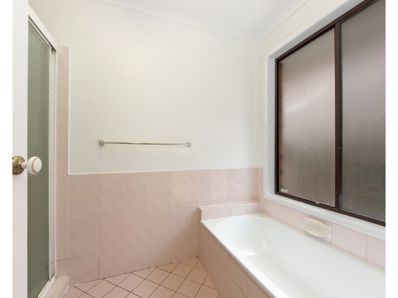 29 Sweetgum Street, Ashmore QLD 4214