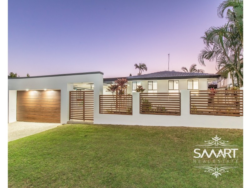 10 Ocean View Street, Benowa QLD 4217