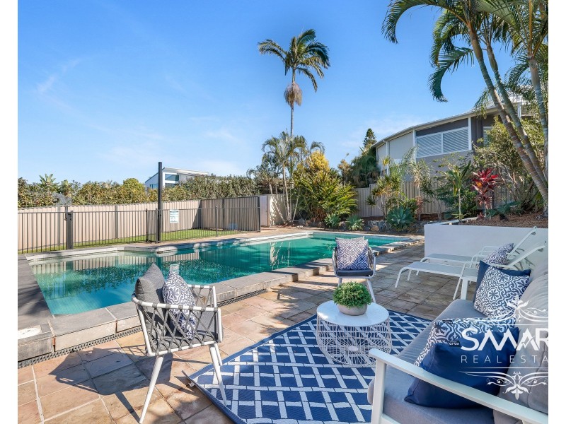 10 Ocean View Street, Benowa QLD 4217