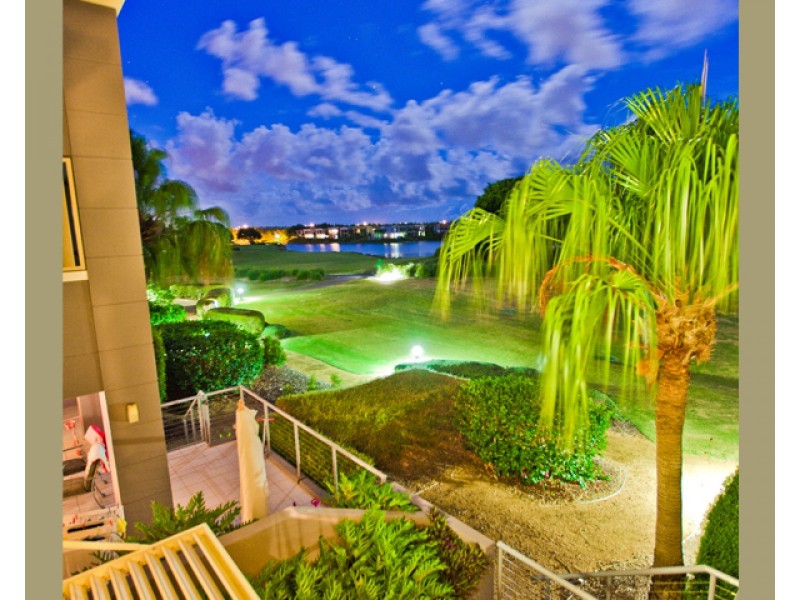 8488 Magnolia Drive East, Hope Island QLD 4212
