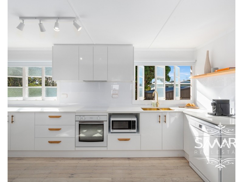 11 Kingsley Street, Labrador QLD 4215