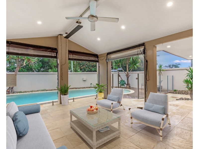 16 Verona Avenue, Isle Of Capri QLD 4217