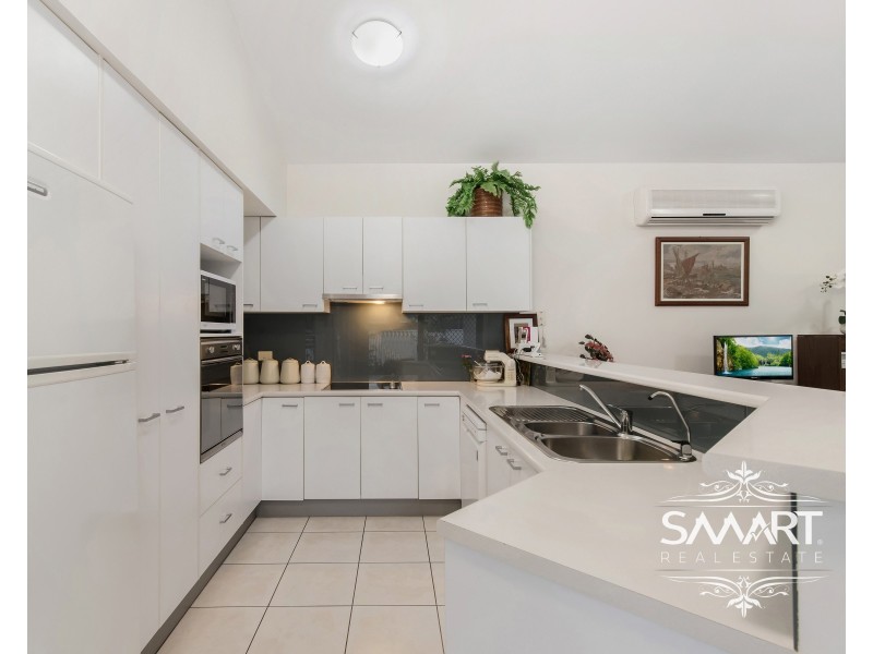 11 Rimu Place, Molendinar QLD 4214