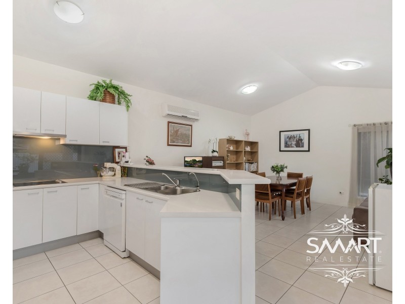 11 Rimu Place, Molendinar QLD 4214