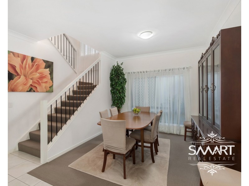 11 Rimu Place, Molendinar QLD 4214