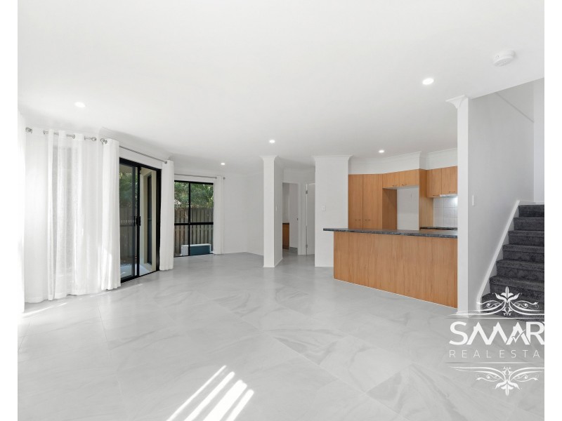 4/63 Muir Street, Labrador QLD 4215