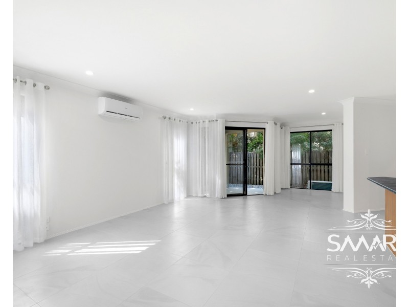 4/63 Muir Street, Labrador QLD 4215