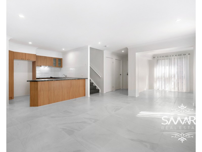 4/63 Muir Street, Labrador QLD 4215