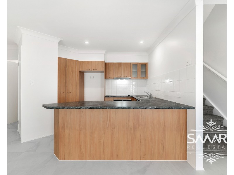 4/63 Muir Street, Labrador QLD 4215
