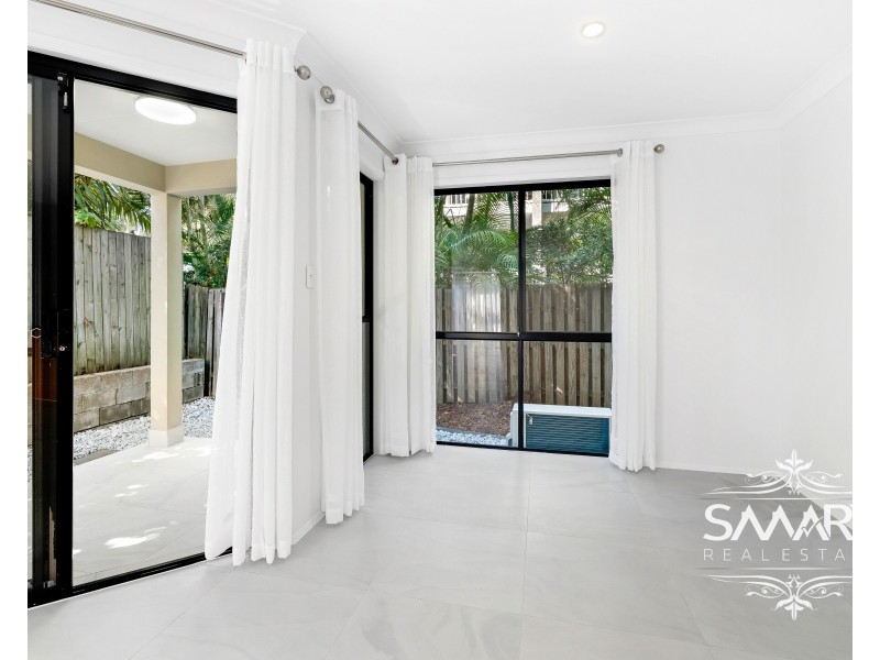 4/63 Muir Street, Labrador QLD 4215