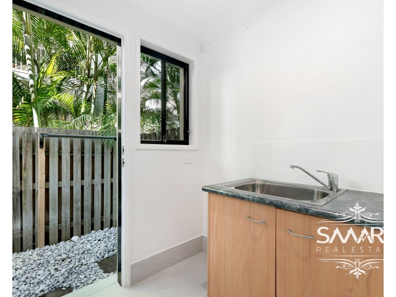 4/63 Muir Street, Labrador QLD 4215