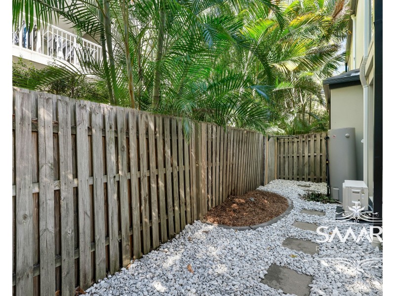 4/63 Muir Street, Labrador QLD 4215