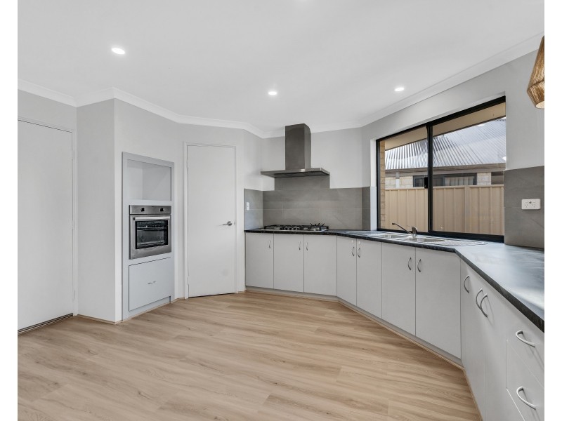 11 Newman Street, Glen Iris WA 6230
