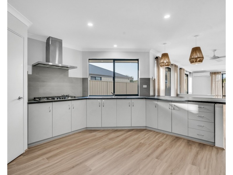 11 Newman Street, Glen Iris WA 6230