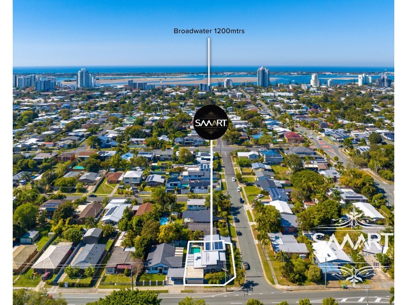 33 Heydon Avenue, Labrador QLD 4215