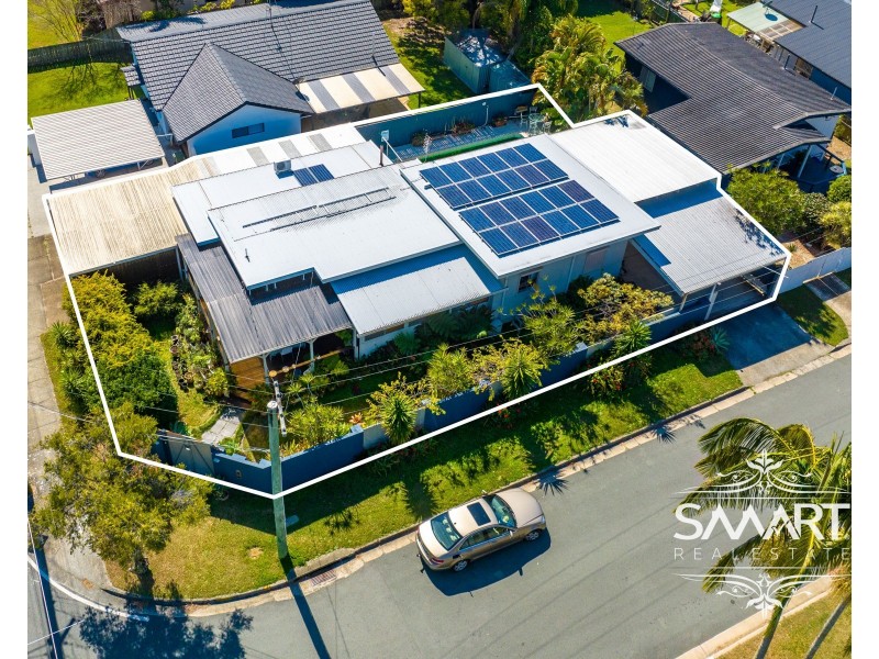 33 Heydon Avenue, Labrador QLD 4215
