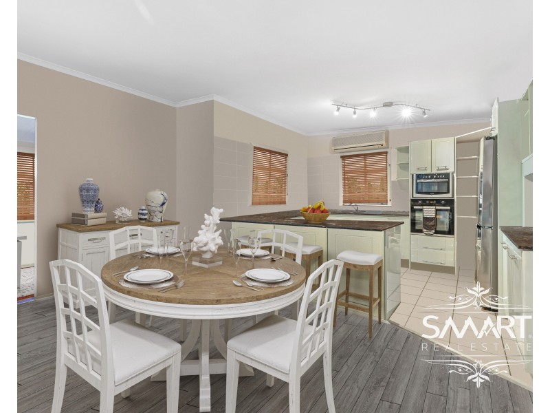 33 Heydon Avenue, Labrador QLD 4215