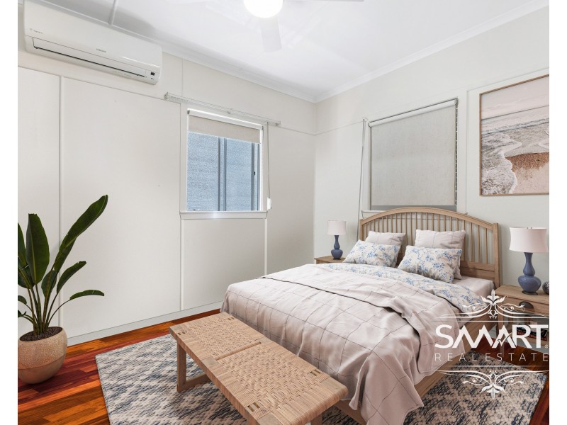 33 Heydon Avenue, Labrador QLD 4215