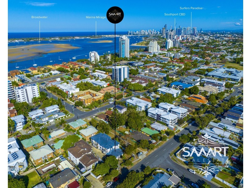 1/129 Muir Street, Labrador QLD 4215