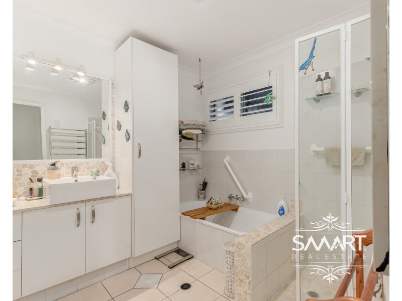 129/97 Edmund Rice Drive, Southport QLD 4215