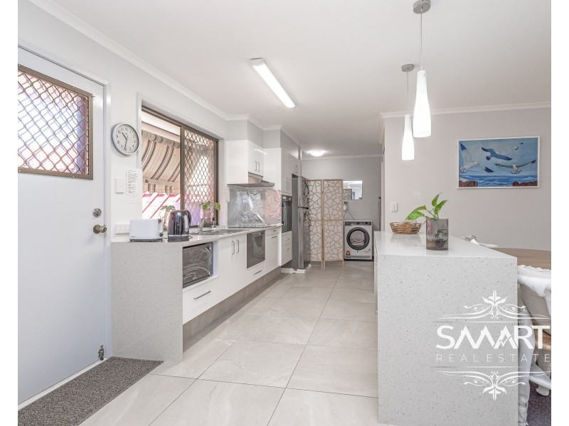 2/35 Saint Kevins Avenue, Benowa QLD 4217