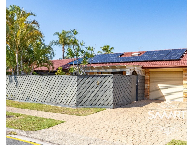 2/35 Saint Kevins Avenue, Benowa QLD 4217