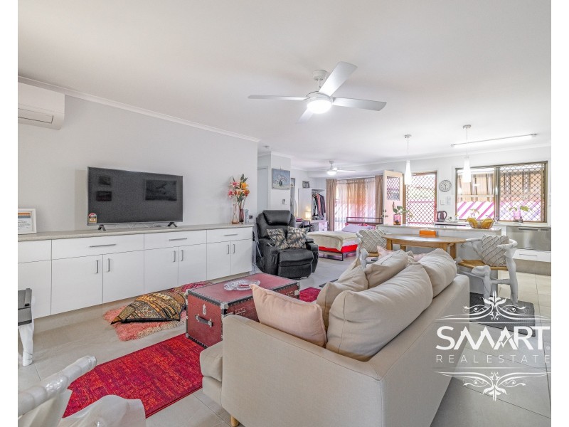 2/35 Saint Kevins Avenue, Benowa QLD 4217