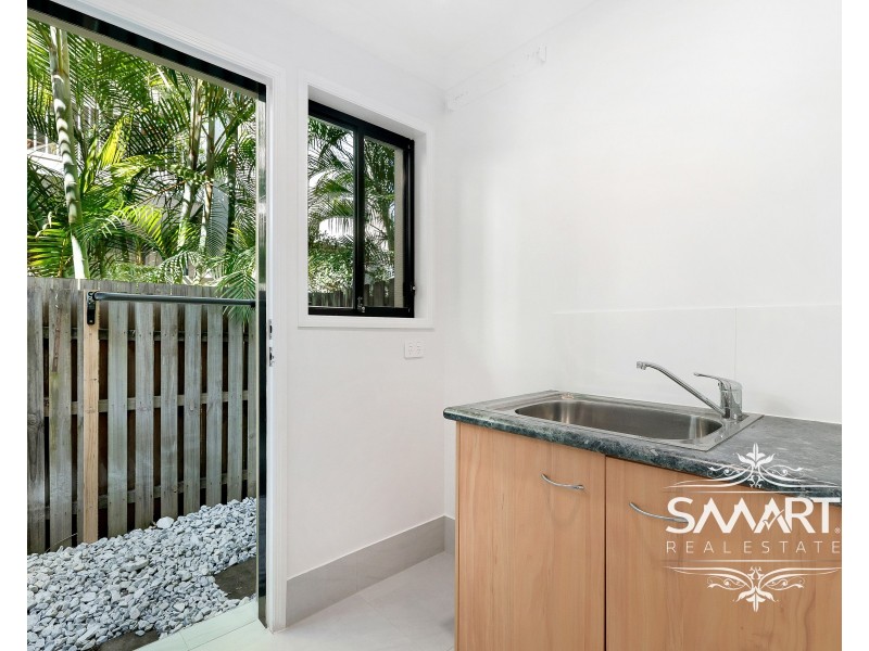 4/63 Muir Street, Labrador QLD 4215
