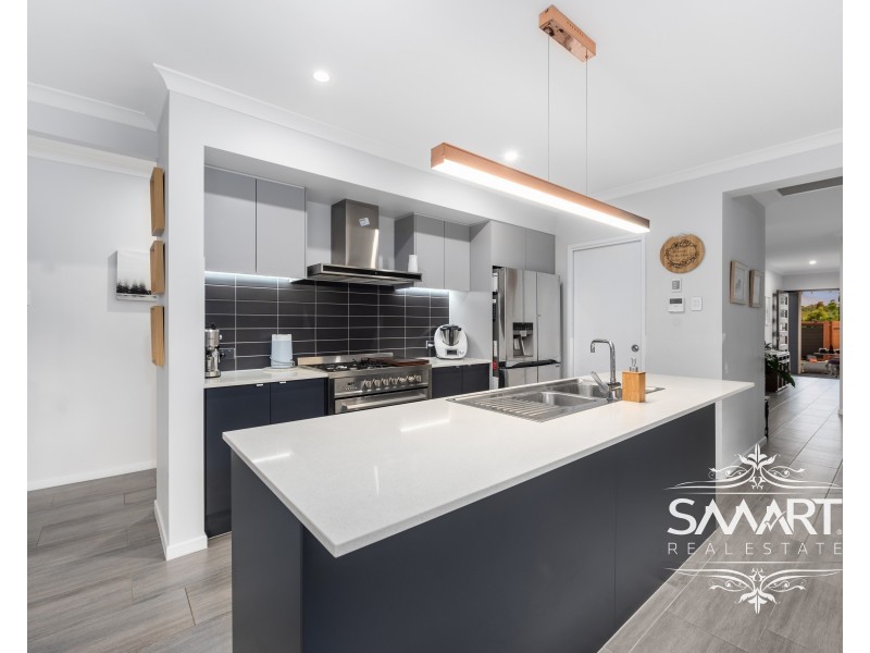 28 Aspen Way, Arundel QLD 4214