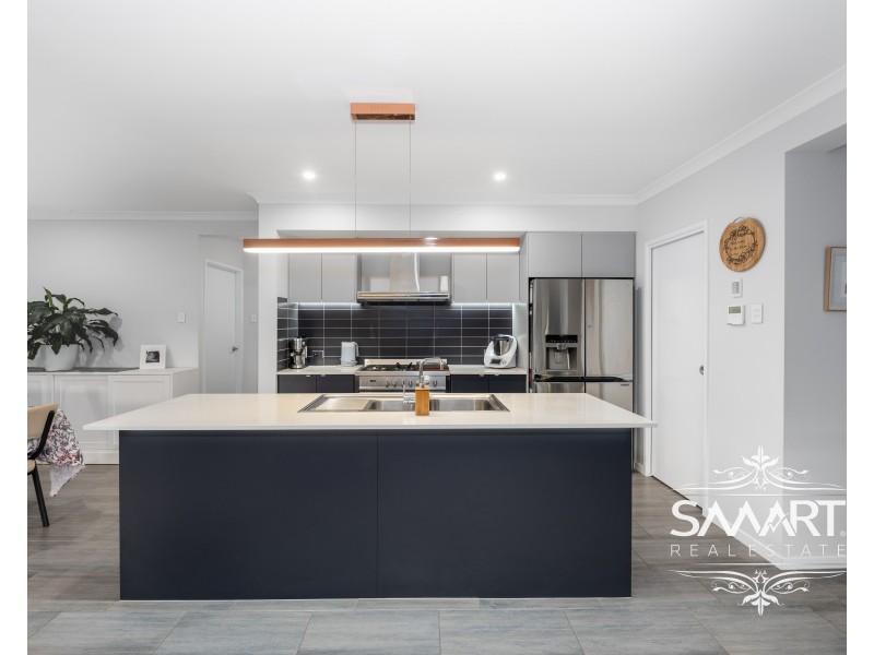28 Aspen Way, Arundel QLD 4214
