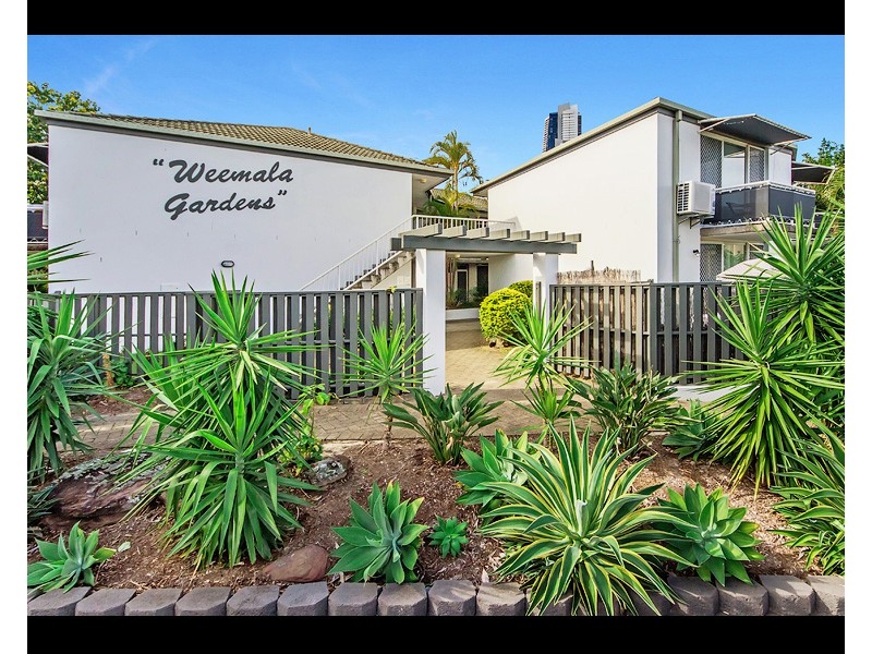 14/15 Weemala Street, Chevron Island QLD 4217