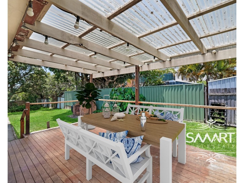 16 Lydia Grove, Southport QLD 4215