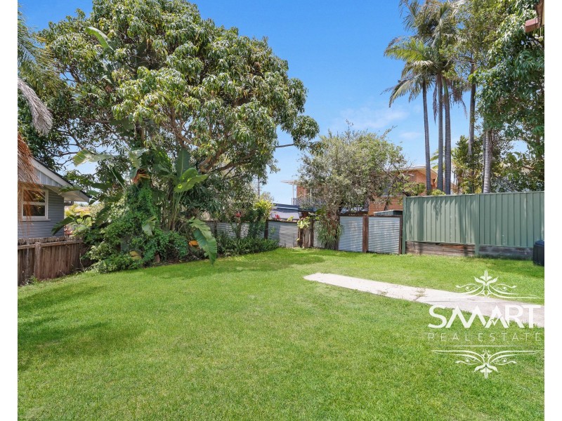 16 Lydia Grove, Southport QLD 4215