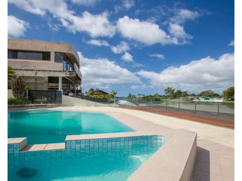 102 Cabana Boulevard, Benowa Waters QLD 4217