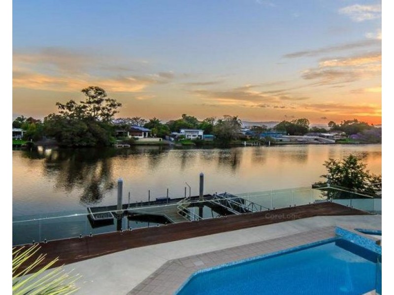 102 Cabana Boulevard, Benowa Waters QLD 4217