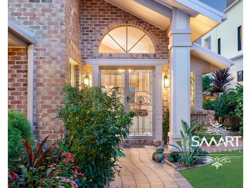 72 Waitomo Street, Broadbeach Waters QLD 4218